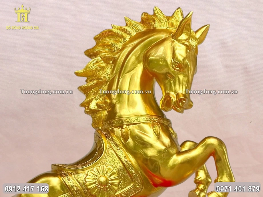 Từng họa tiết hoa văn được chăm chút tỉ mỉ